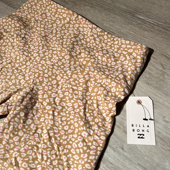 NWT Billabong biker babe shorts - Picture 3 of 6